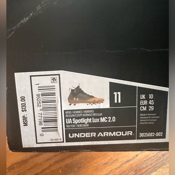 Under Armour Spotlight Lux MC 2.0 Black Gold Mens Football Cleats size 11 - Picture 2 of 2